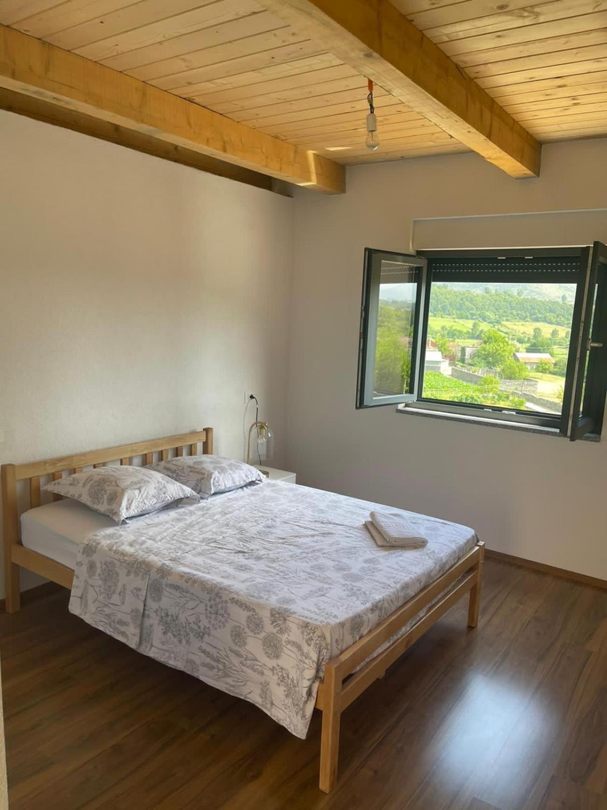 Guesthouse Tropoje E Vjeter Ngoại thất bức ảnh